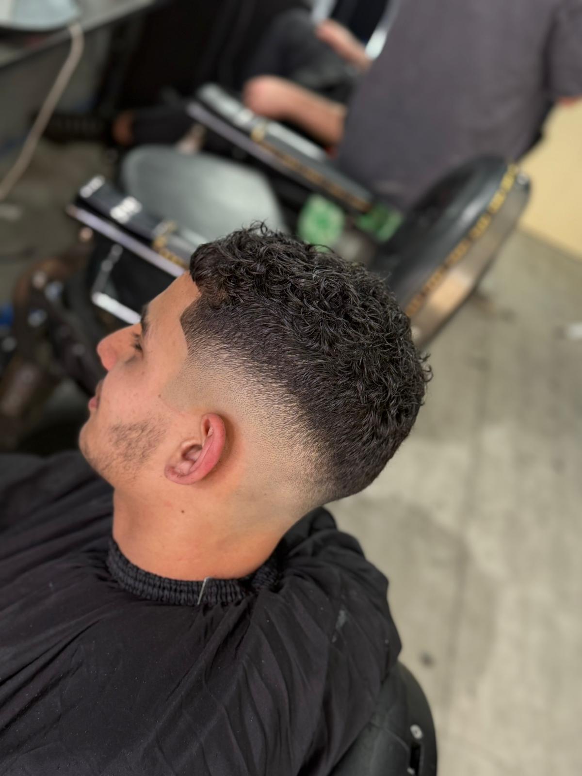 תספורת ועיצוב שיער מתוך גלריית Aviel Barbershop, תמונה 7 מתוך 23